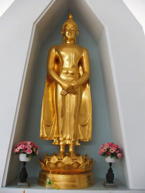 พระประจำวันเกิดวันอาทิตย์ ปางถวายเนตร